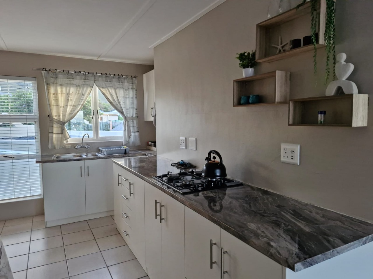 16b, 17 Human Street, Onrus, Hermanus