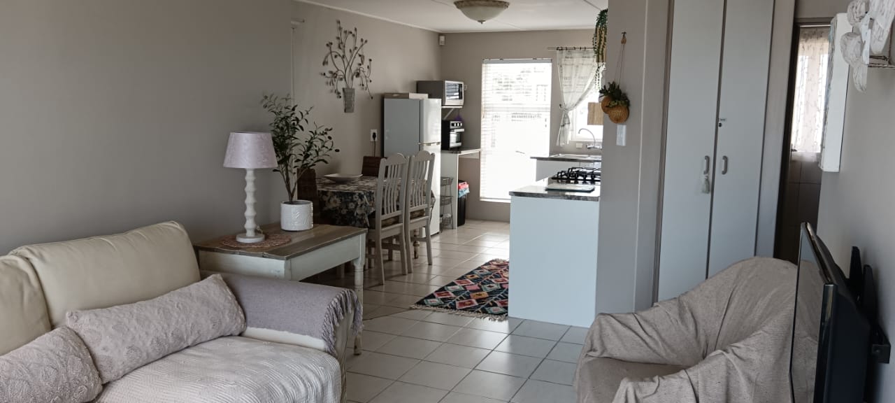 16b, 17 Human Street, Onrus, Hermanus