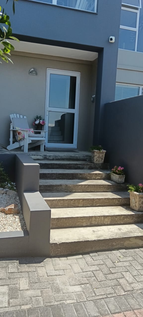 16b, 17 Human Street, Onrus, Hermanus