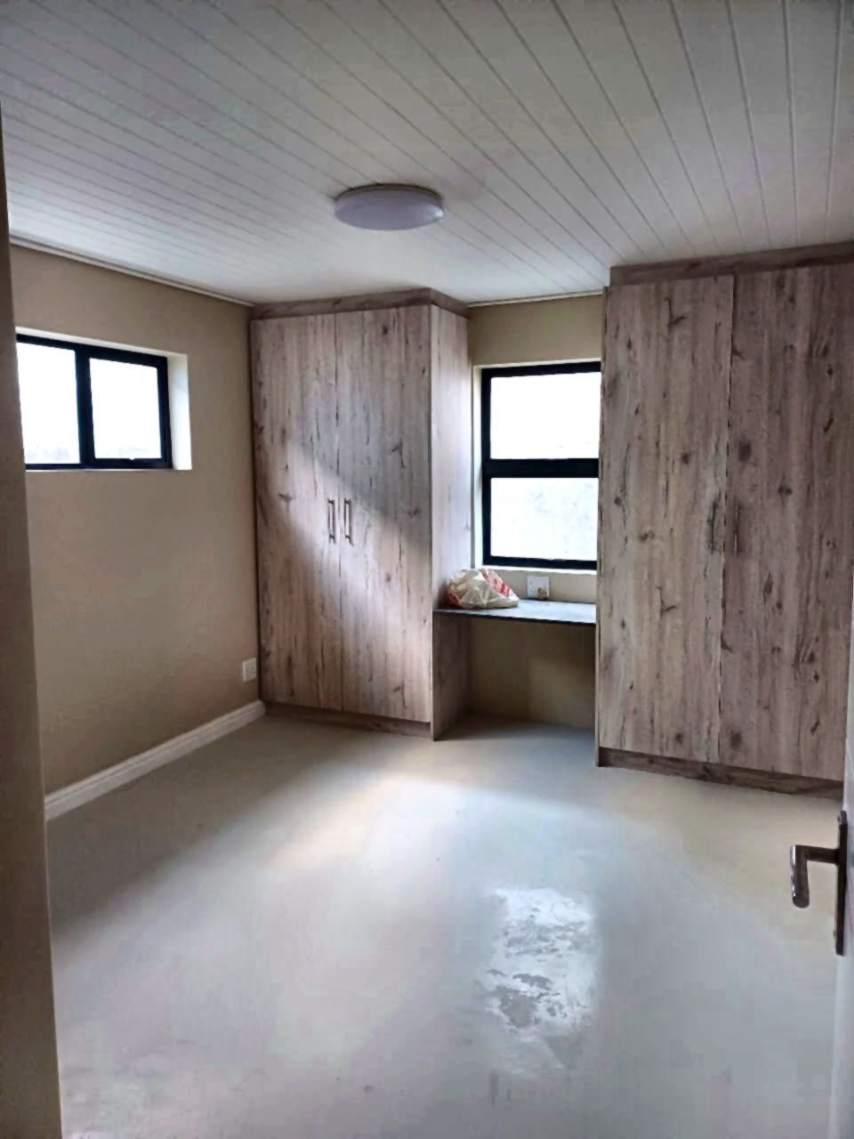 10 Mia Street, The Avenues, Sandbaai